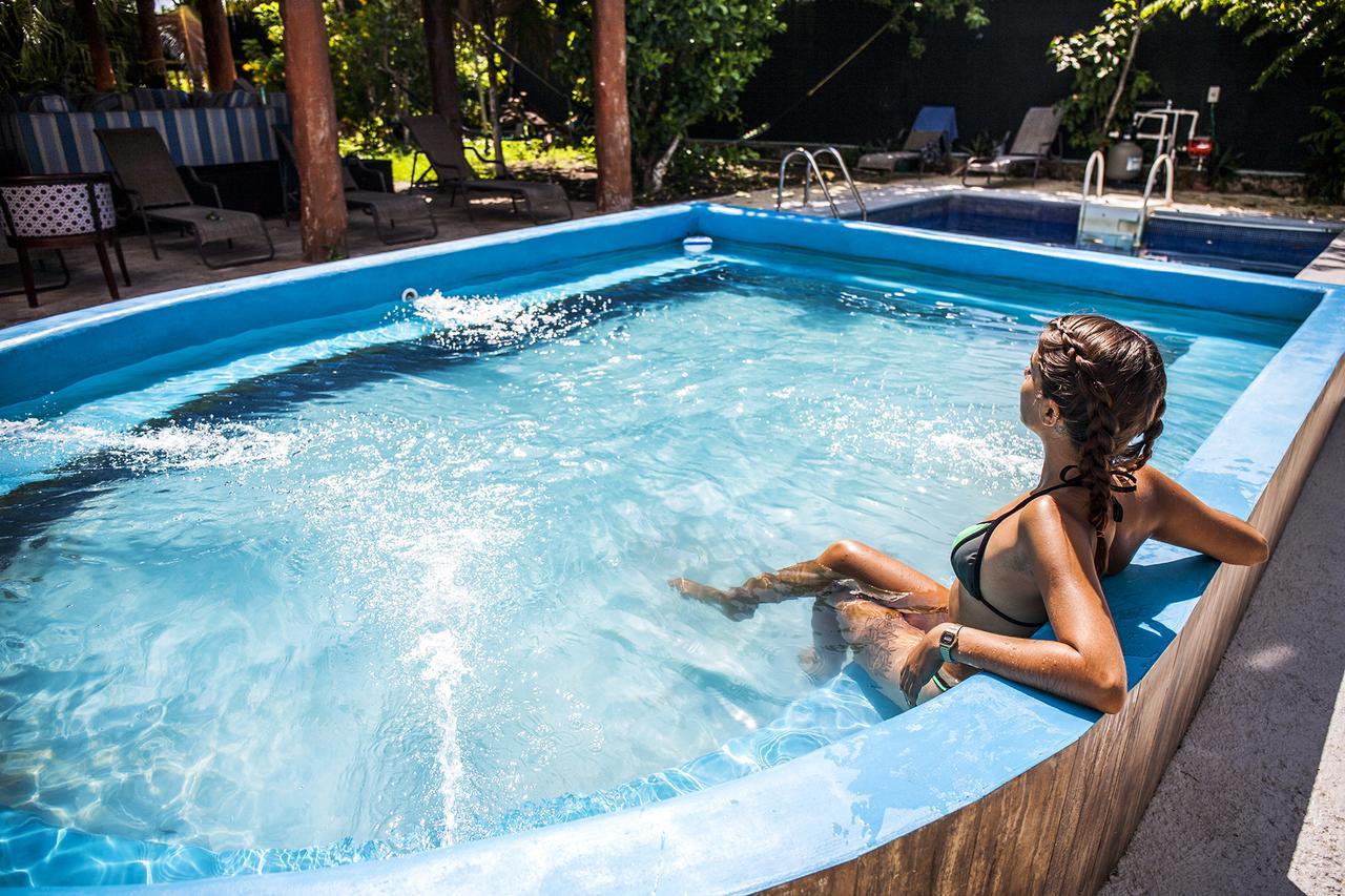 The All Inclusive Hostel - Food, Drinks And Transportation To The Beach And Cenotes Тулум Экстерьер фото